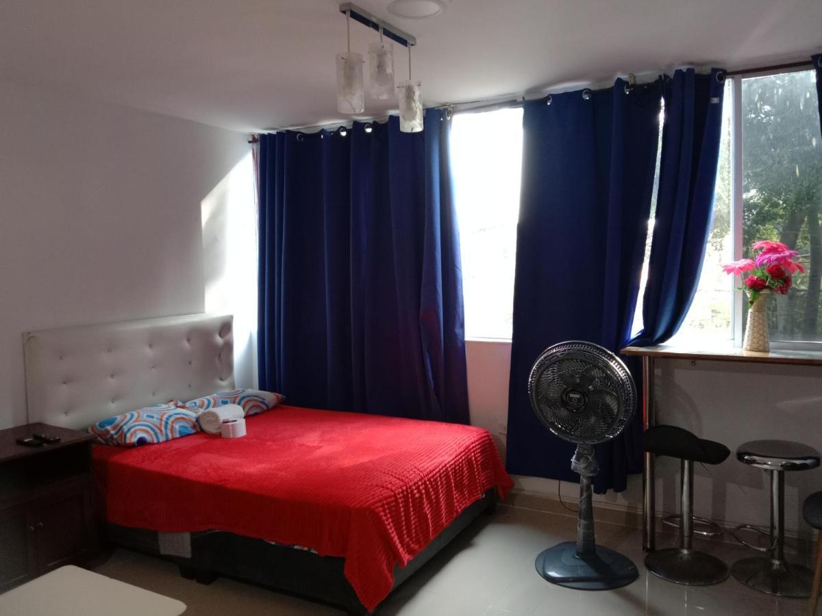 Aleli 2do.p Ent/sal Aerpto Cerca Terml Base Aerea,sena Acua/park.c.e Valle Pcfco, Chipichape Apartment